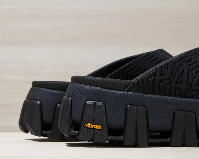 Bondi TuxBlack Women P448 Low Tops Bondi TuxBlack Women P448 Low Tops