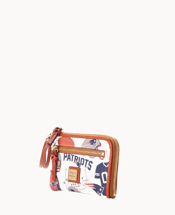 Dooney and Bourke NFL Patriots Multi Function Zip Around Patriots WomenMen Wallets Dooney and Bourke NFL Patriots Multi Function Zip Around Patriots WomenMen Wallets