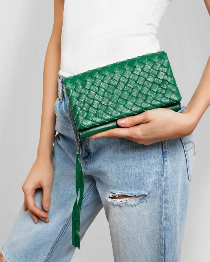 Bali Wallet Crossbody Kelly Green Woven Women Aimee Kestenberg Crossbody Bags