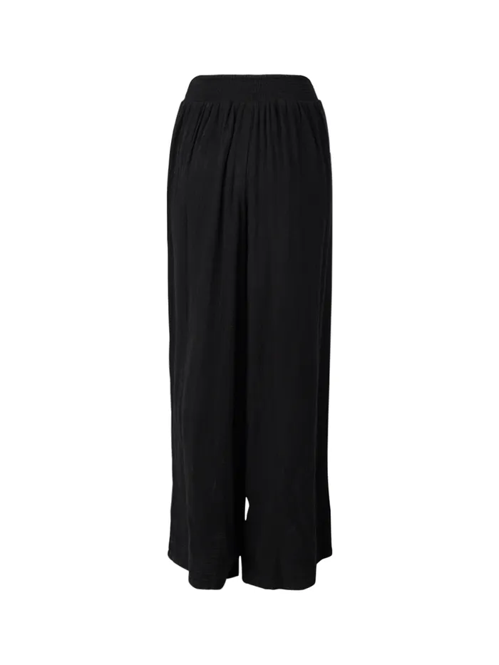Brunotti Pants and Shorts Women Catalina Pants Black
