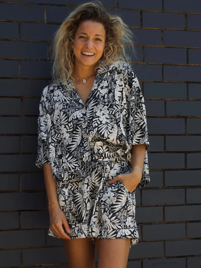 Brunotti TShirts and Tops Women RileeHawai Shirt Black