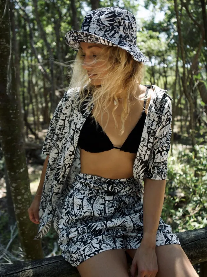 Brunotti TShirts and Tops Women RileeHawai Shirt Black