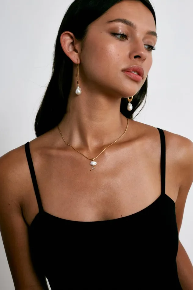 Chan Luu Hilo Pearl And Diamond Necklace Gold Women Necklaces