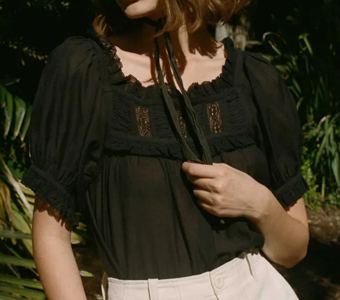 FRANCES TOP Black Shop DEN Tops