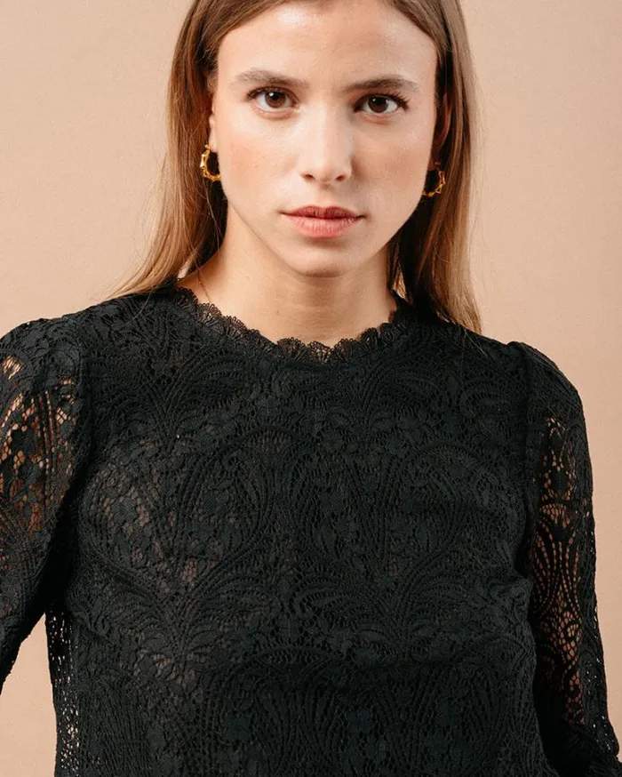Grace and Mila Dressy Tops WOVEN TOP NOIR MAGNOLIA 8211 Shop