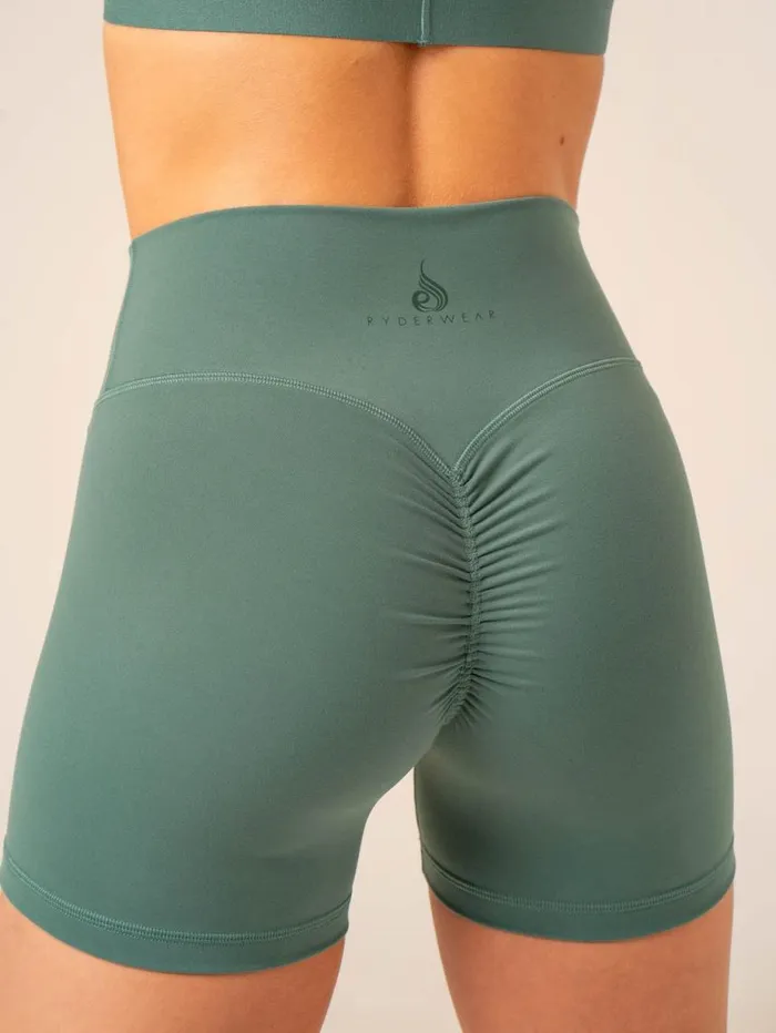 Gym Shorts Womens Ryderwear Extreme Scrunch Shorts Emerald