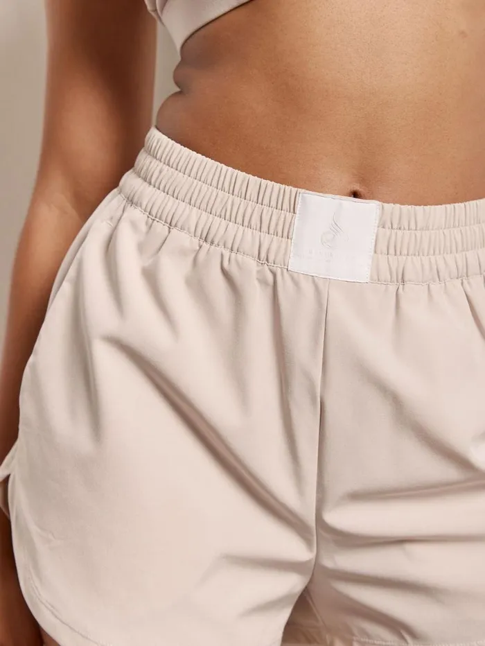 Gym Shorts Womens Ryderwear Stride Training Short Chalk