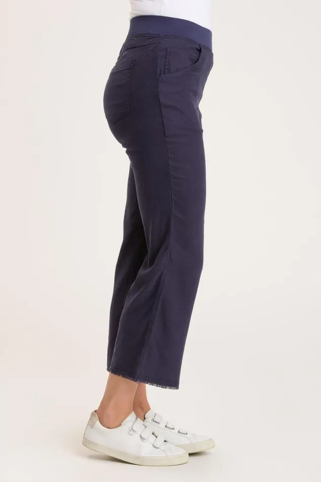 Lorilei Pant Navy Clothing XCVI Crops