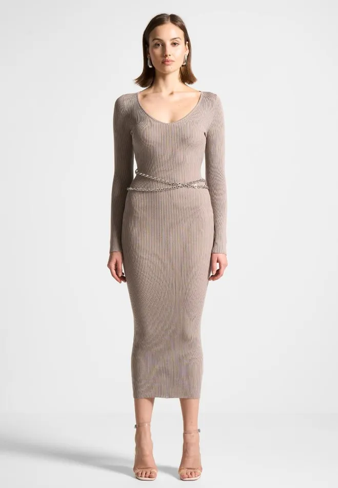 Manire De Voir Dresses Manire De Voir Woman Ribbed Knit Midaxi Dress With Chain Belt 8211 Taupe Manire De Voir Dresses Manire De Voir Woman Ribbed Knit Midaxi Dress With Chain Belt 8211 Taupe