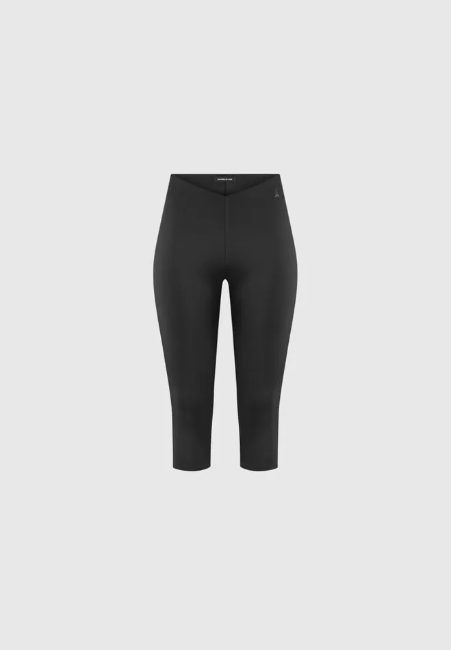Manire De Voir Matching Sets Manire De Voir Woman Angled Waist Capri Leggings 8211 Black