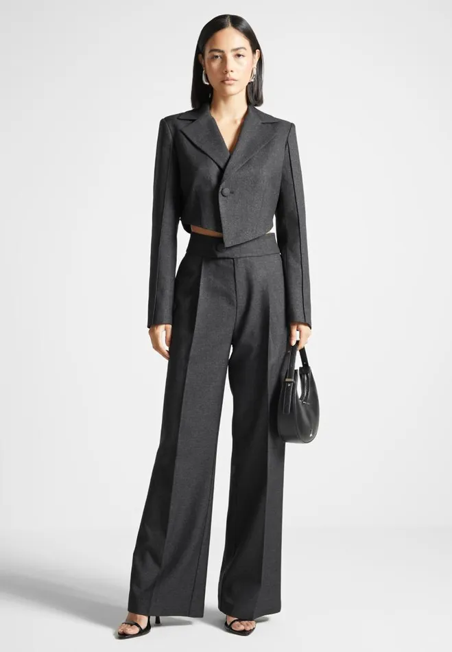 Manire De Voir Matching Sets Manire De Voir Woman Asymmetric Tailored Cropped Blazer 8211 Grey