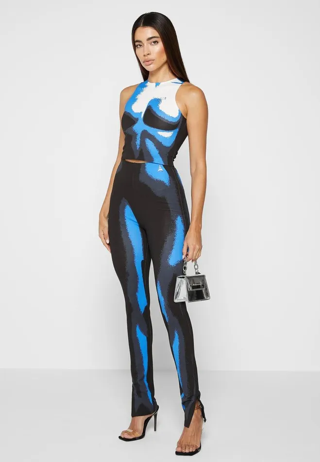 Manire De Voir Matching Sets Manire De Voir Woman Body Print Racer Top 8211 WhiteBlue Manire De Voir Matching Sets Manire De Voir Woman Body Print Racer Top 8211 WhiteBlue