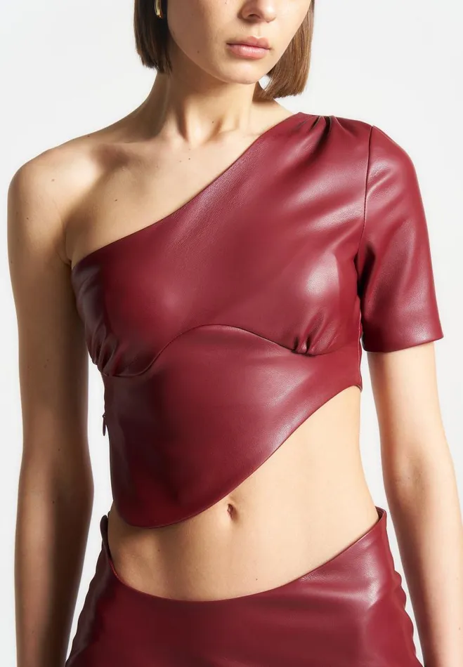 Manire De Voir Matching Sets Manire De Voir Woman Curved Hem Vegan Leather Crop Top 8211 Wine Red Manire De Voir Matching Sets Manire De Voir Woman Curved Hem Vegan Leather Crop Top 8211 Wine Red