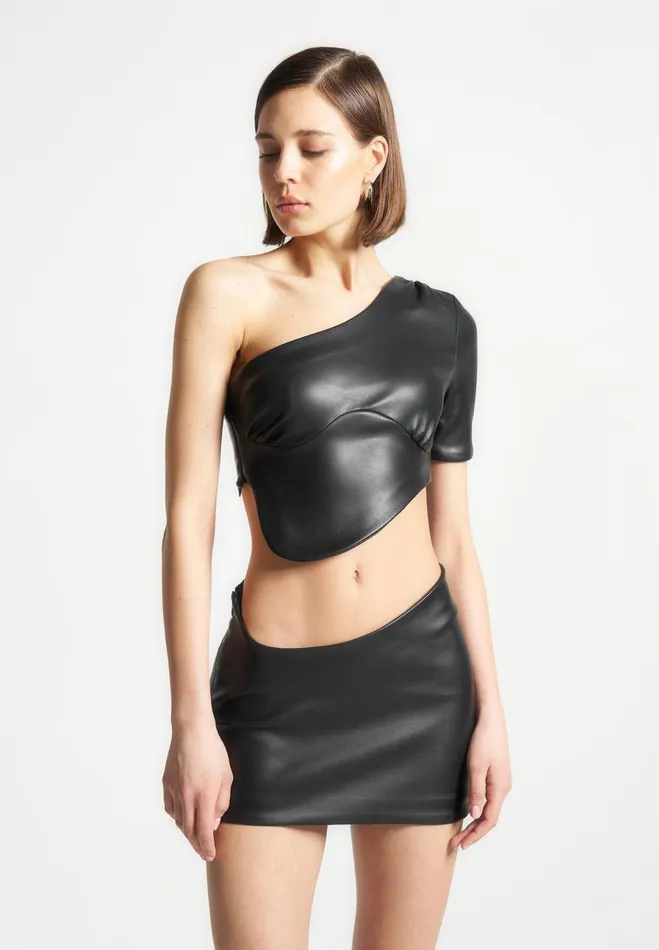 Manire De Voir Matching Sets Manire De Voir Woman Curved Waist Vegan Leather Mini Skirt 8211 Black