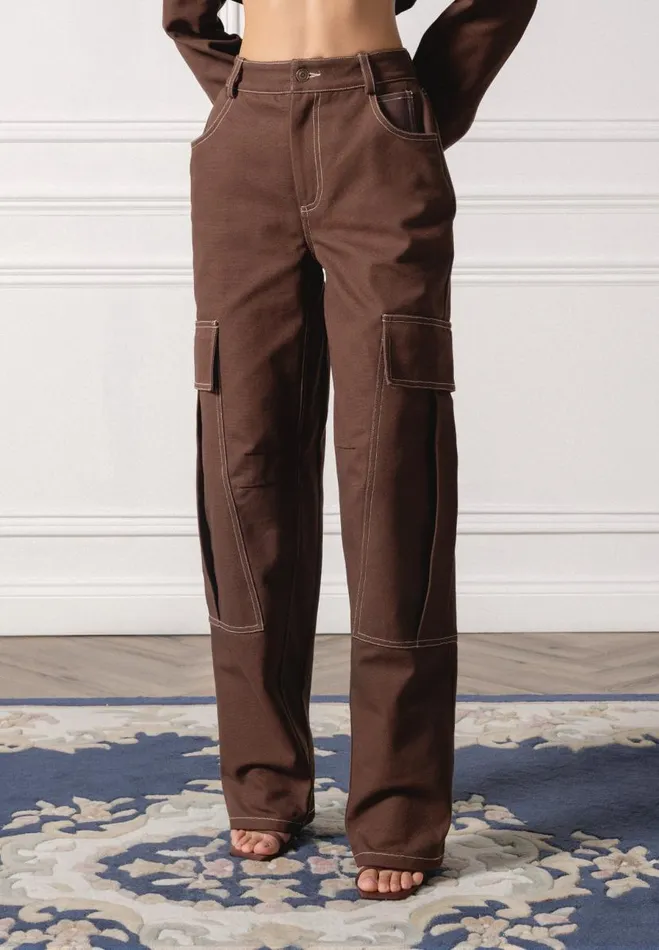 Manire De Voir Matching Sets Manire De Voir Woman High Rise Drill Cargo Pants 8211 Brown Manire De Voir Matching Sets Manire De Voir Woman High Rise Drill Cargo Pants 8211 Brown