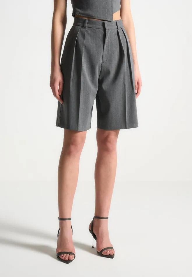 Manire De Voir Matching Sets Manire De Voir Woman Pinstripe Tailored City Shorts 8211 Grey Manire De Voir Matching Sets Manire De Voir Woman Pinstripe Tailored City Shorts 8211 Grey