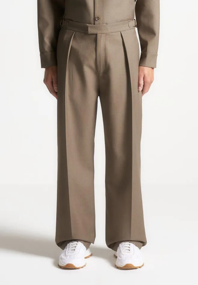 Manire De Voir Modern Tailoring Manire De Voir Man Relaxed Fit Hatched Pleated Tailored Trousers 8211 Khaki
