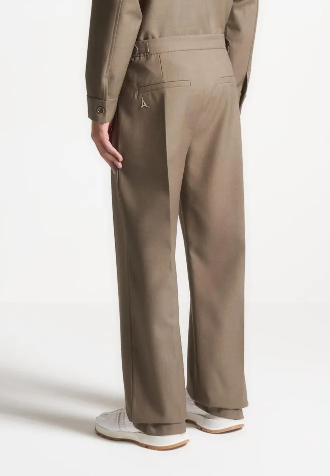 Manire De Voir Modern Tailoring Manire De Voir Man Relaxed Fit Hatched Pleated Tailored Trousers 8211 Khaki