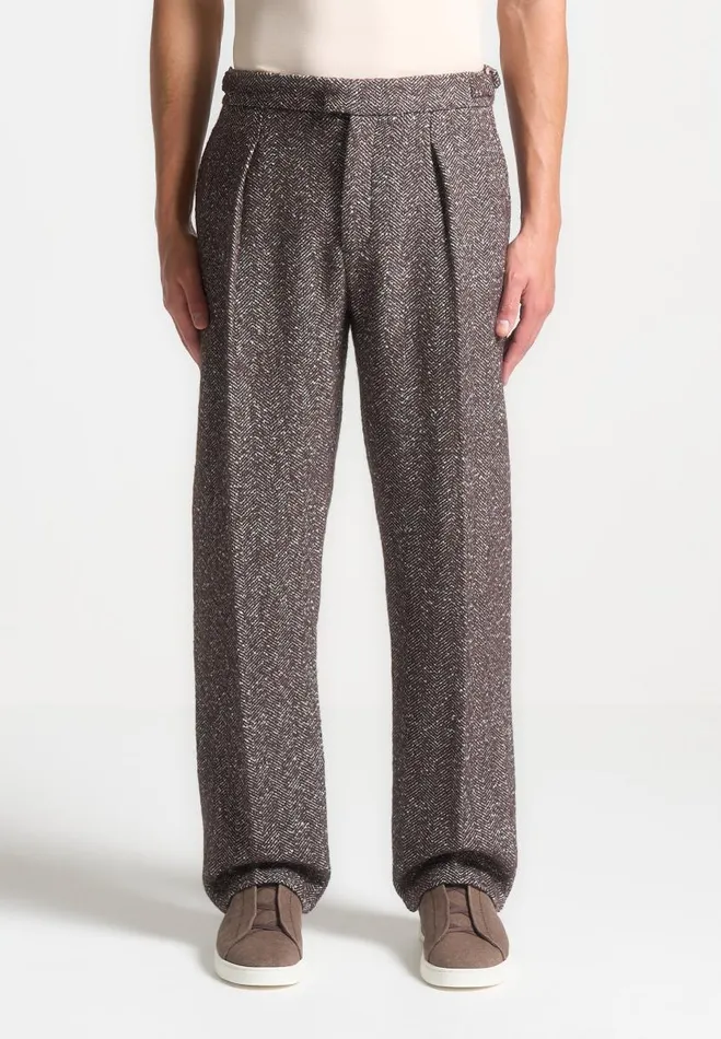 Manire De Voir Modern Tailoring Manire De Voir Man Relaxed Fit Herringbone Pleated Tailored Trousers 8211 Brown Manire De Voir Modern Tailoring Manire De Voir Man Relaxed Fit Herringbone Pleated Tailored Trousers 8211 Brown