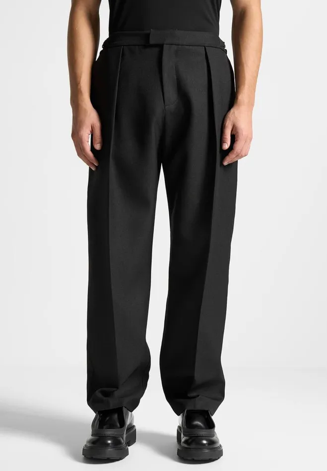 Manire De Voir Modern Tailoring Manire De Voir Man Relaxed Fit Textured Pleated Tailored Trousers 8211 Black