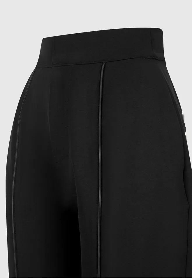 Manire De Voir Trousers Manire De Voir Woman Trousers With Vegan Leather Pintuck 8211 Black