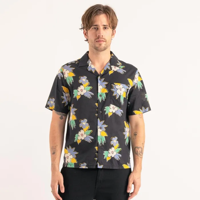 Men Banks Journal Shirts Islands SS Woven Shirt Black