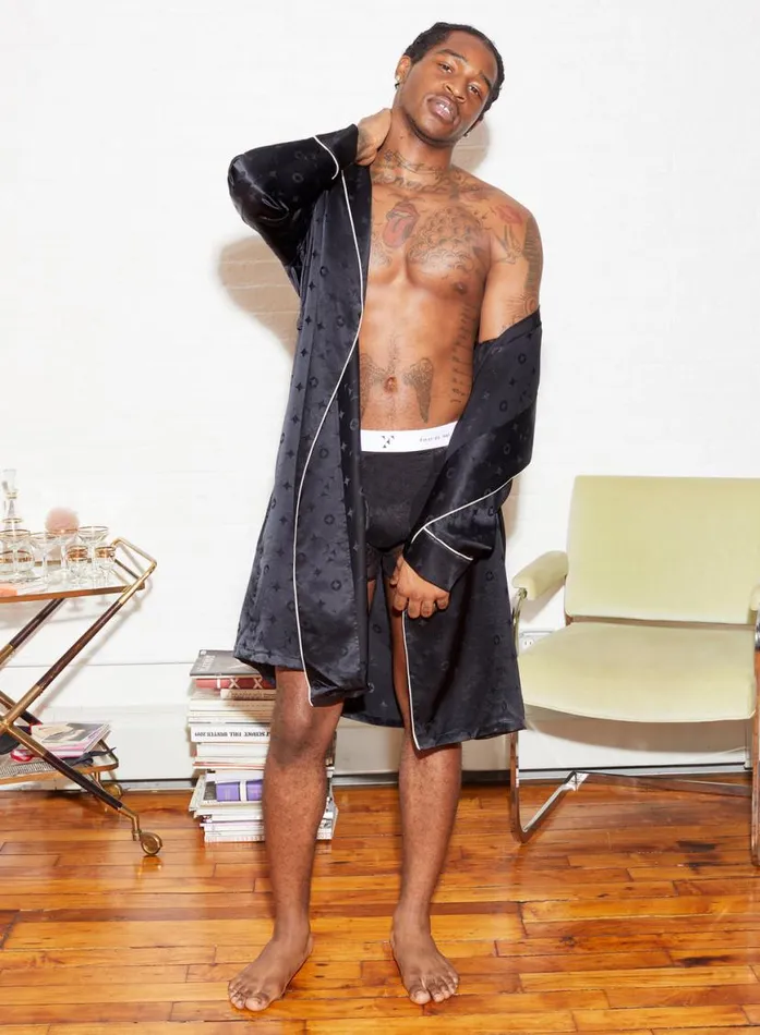 Menswear LingerieClothing Fleur Du Mal Men039s Silk Jacquard Robe Black