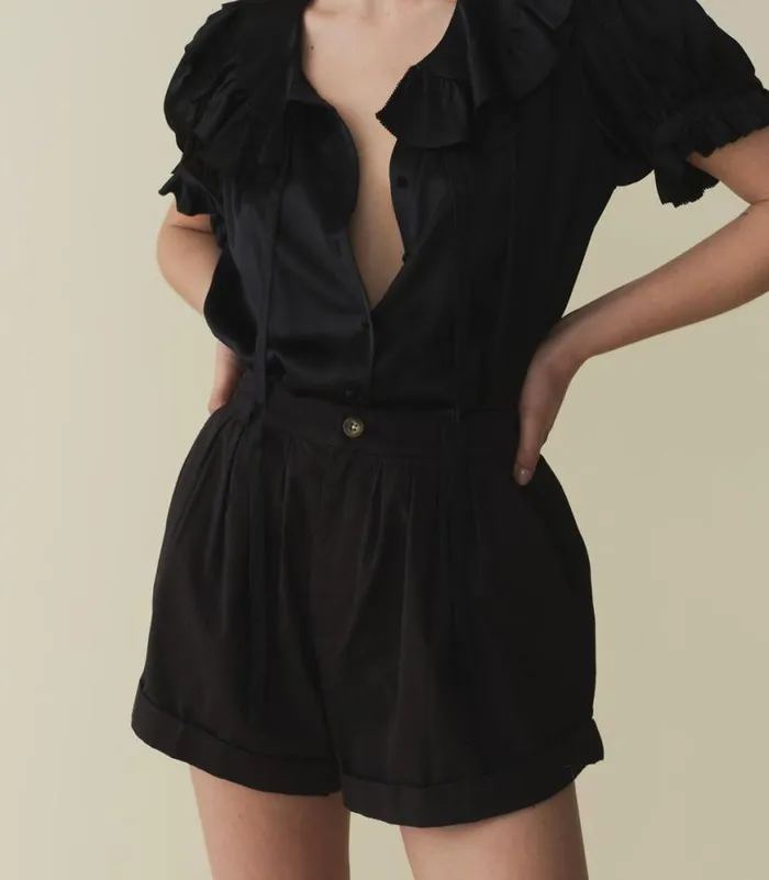 PAIGE SHORT Black Shop DEN Pants and Shorts