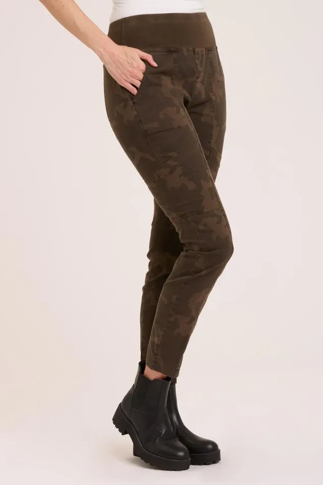 Printed Cascade Legging Boxwood Pigment Clothing XCVI Leggings