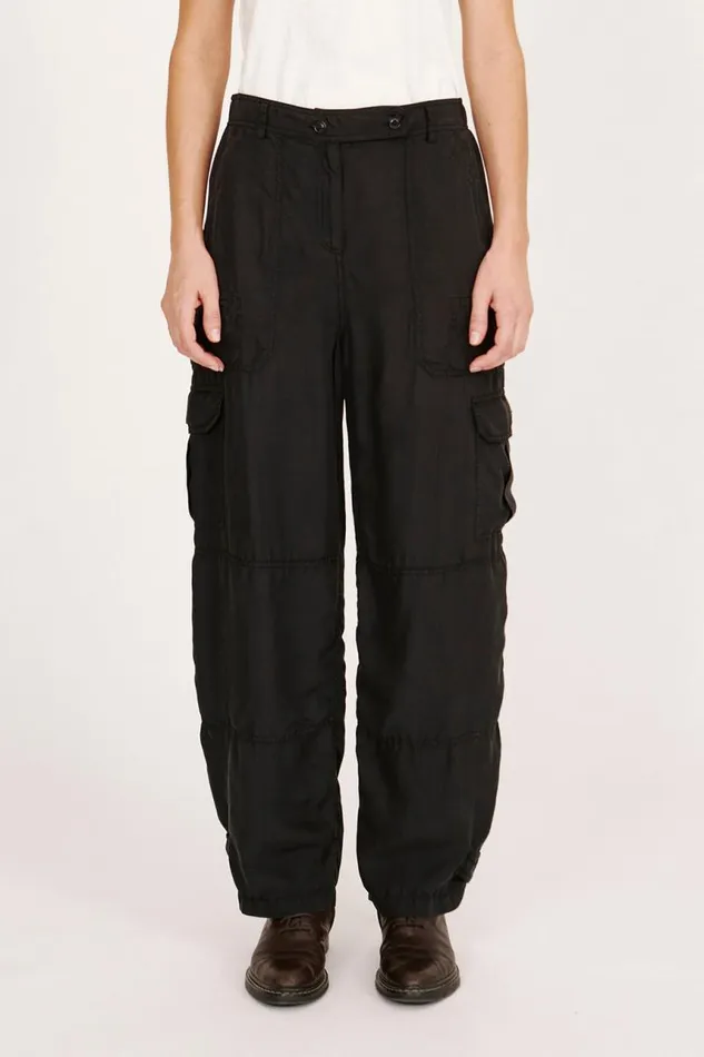 Raquel Allegra Bottoms Women Black Wilshire Pant