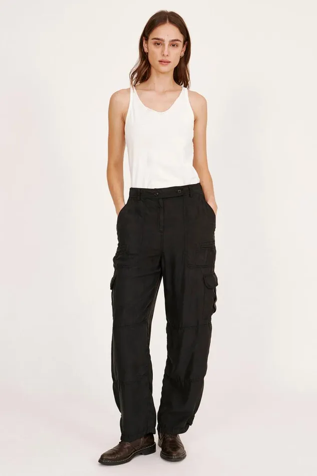 Raquel Allegra Bottoms Women Black Wilshire Pant