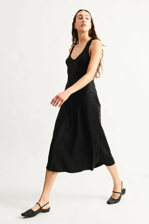 Raquel Allegra Sweaters and Knits Women Black Valentina Midi Dress