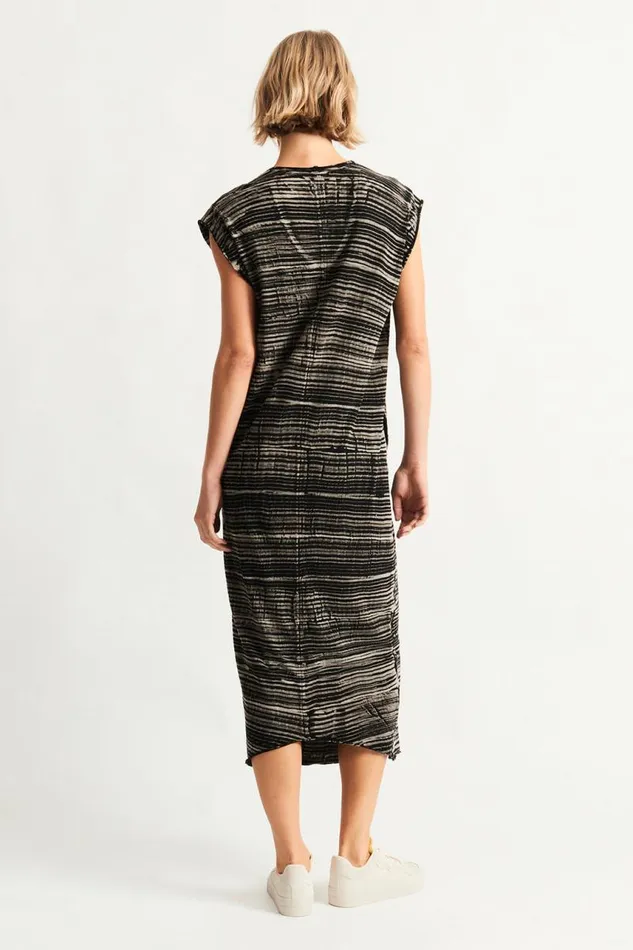 Raquel Allegra Sweaters and Knits Women Brush Black Cocoon Dress
