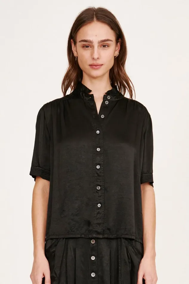 Raquel Allegra Tops Women Pebble Satin Black Victory Blouse