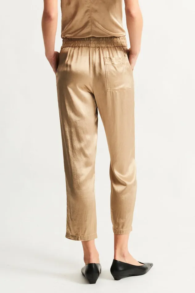 Raquel Allegra Tops Women Pebble Satin Sand Trapunto Pant