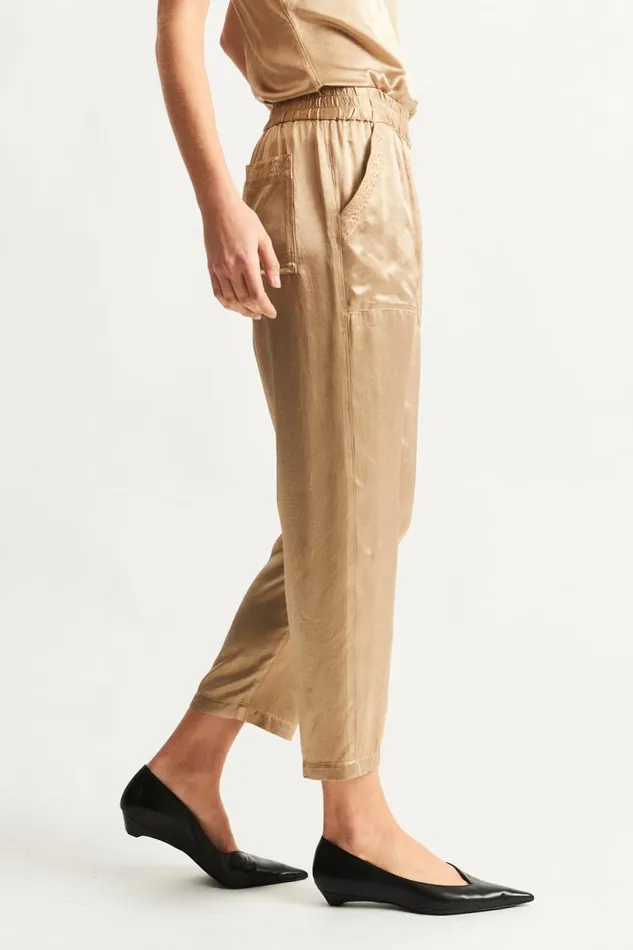 Raquel Allegra Tops Women Pebble Satin Sand Trapunto Pant