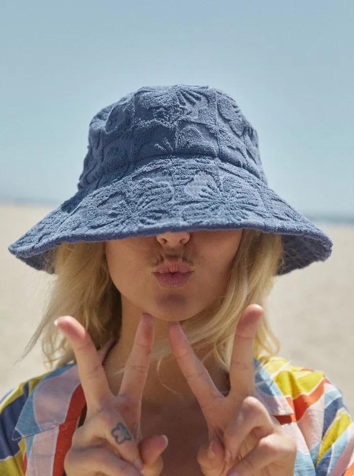 Roxy Hats Bliss Full Bucket Hat Marlin 8211 Womens