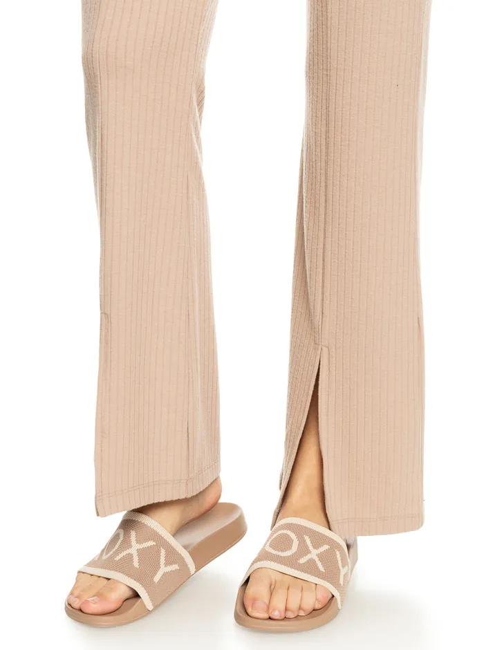 Roxy Pants and Jeans Hot Shot Pants Warm Taupe 8211 Womens