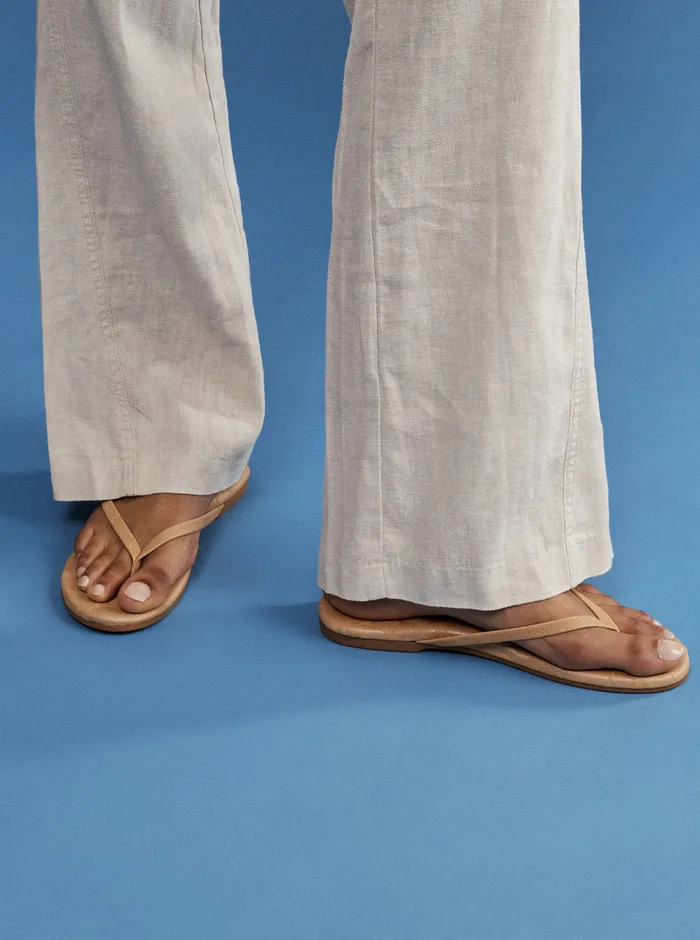 Roxy Sandals Gabbie FlipFlops Tan 8211 Womens