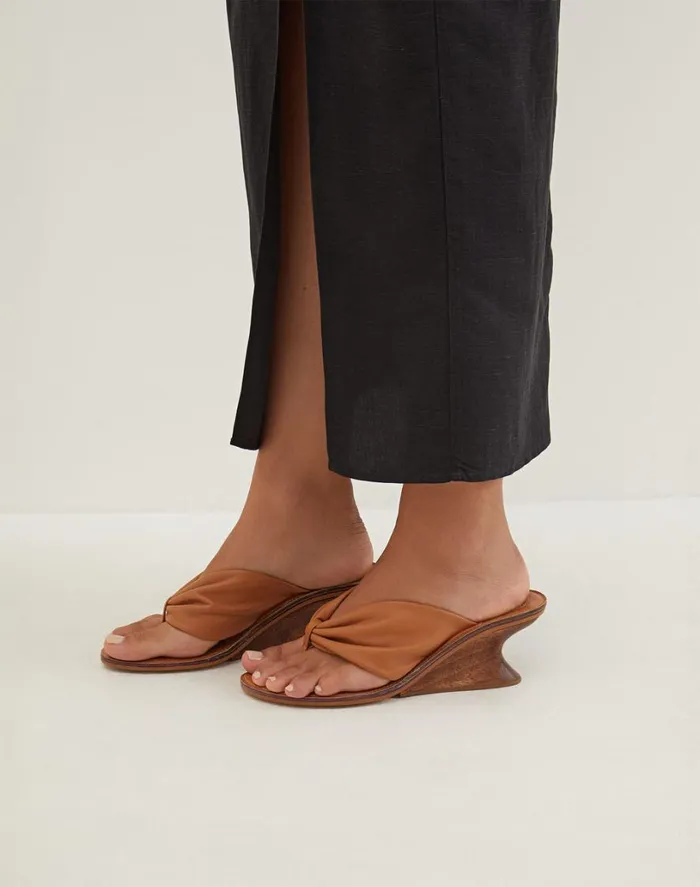 Sandals Women ViX Paula Hermanny Dahlia Mule 8211 Caramel