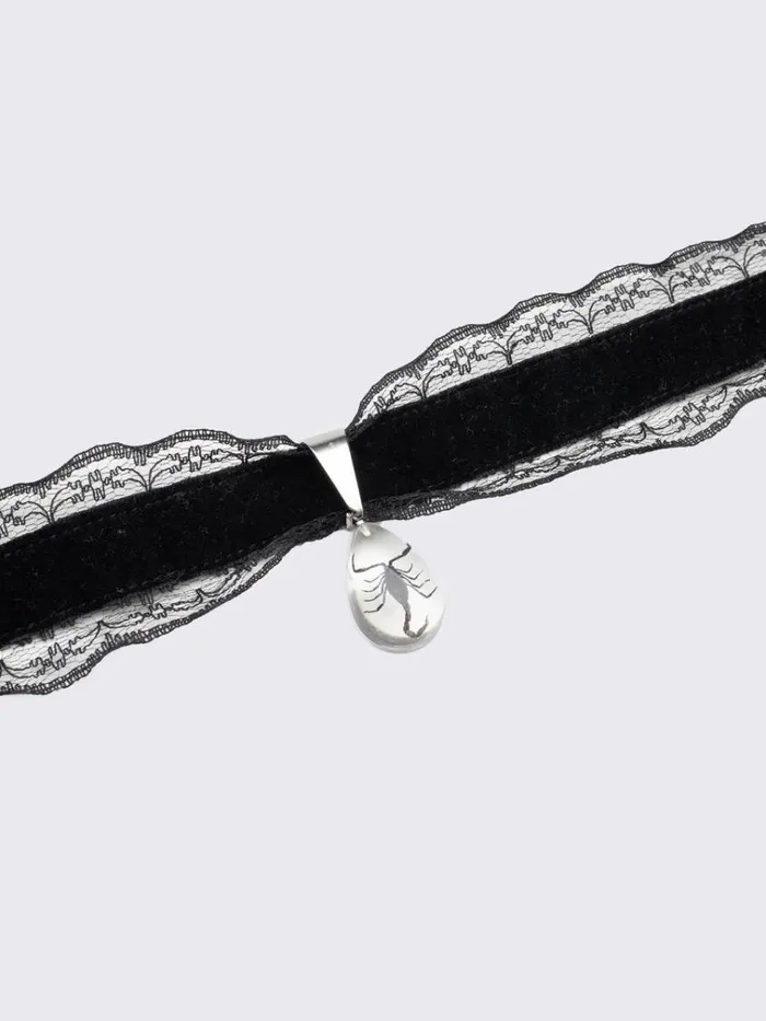 Shop Cruel Lover Velvet Pendant Choker Minga London Accessories