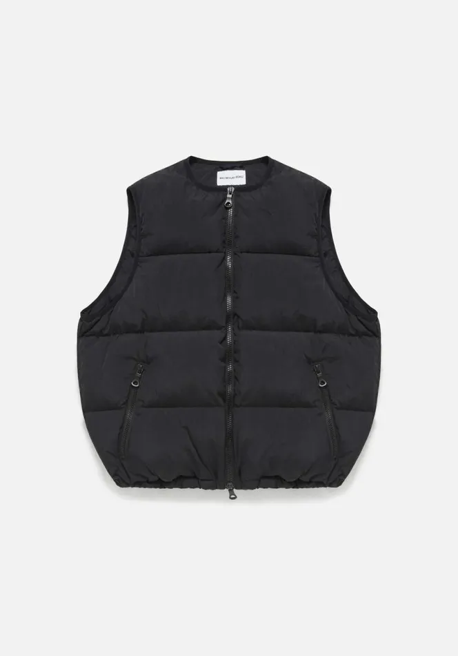 Shop MKI BUBBLE VEST Black MKI MIYUKI ZOKU Outerwear