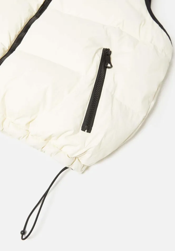 Shop MKI BUBBLE VEST Off White MKI MIYUKI ZOKU Outerwear