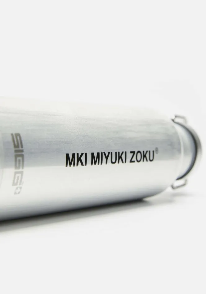 Shop MKI X SIGG 25OZ BOTTLE Aluminium MKI MIYUKI ZOKU Lifestyle