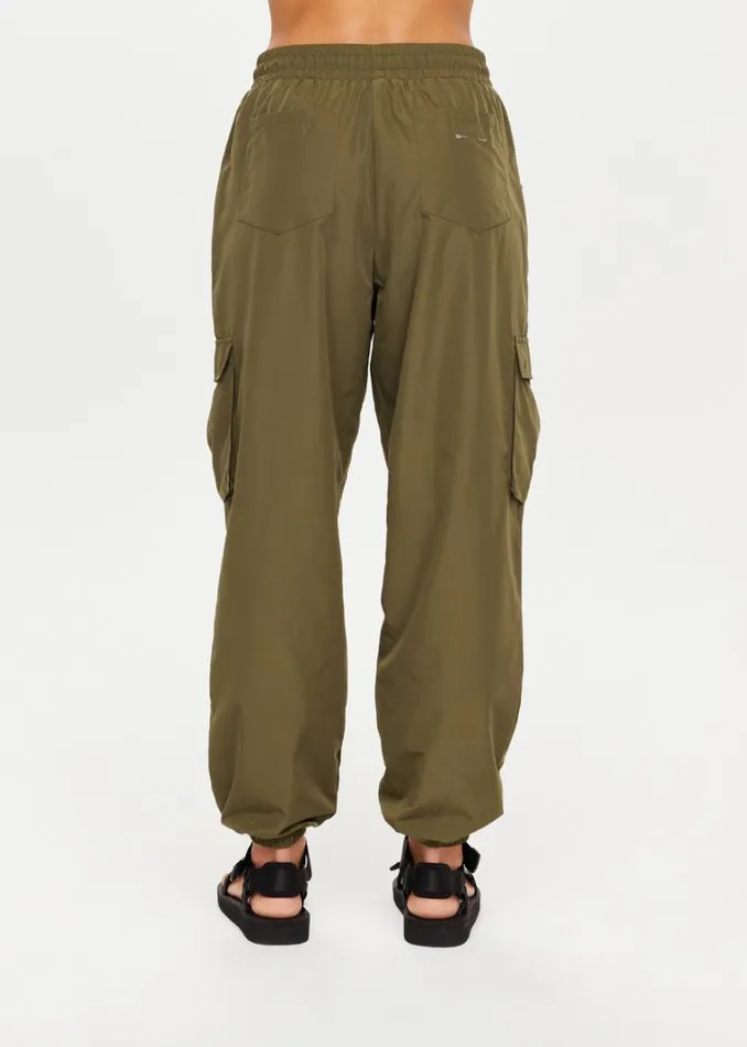 The Upside KENDALL CARGO PANT Olive Shop Pants The Upside KENDALL CARGO PANT Olive Shop Pants