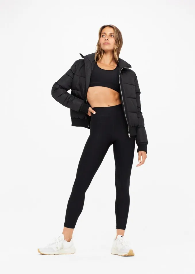 The Upside MATTE TECH MIDI PANT Black Shop Leggings The Upside MATTE TECH MIDI PANT Black Shop Leggings