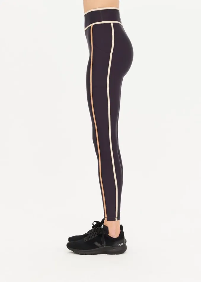 The Upside NORTHSTAR 25IN MIDI PANT Black Shop Leggings The Upside NORTHSTAR 25IN MIDI PANT Black Shop Leggings