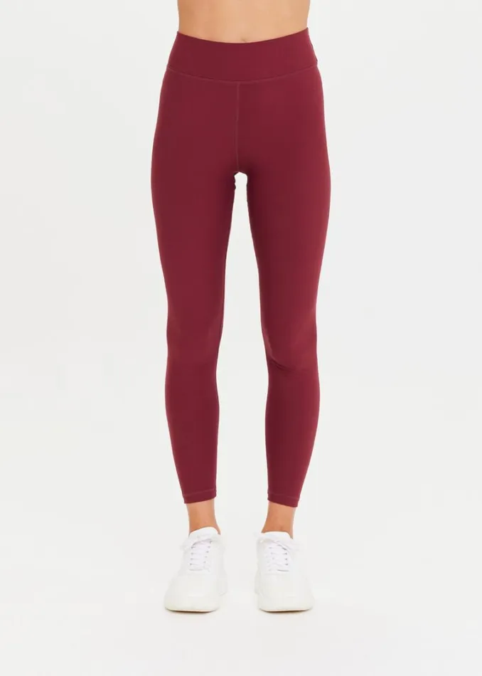 The Upside PEACHED 25IN MIDI PANT Burgundy Shop Leggings The Upside PEACHED 25IN MIDI PANT Burgundy Shop Leggings
