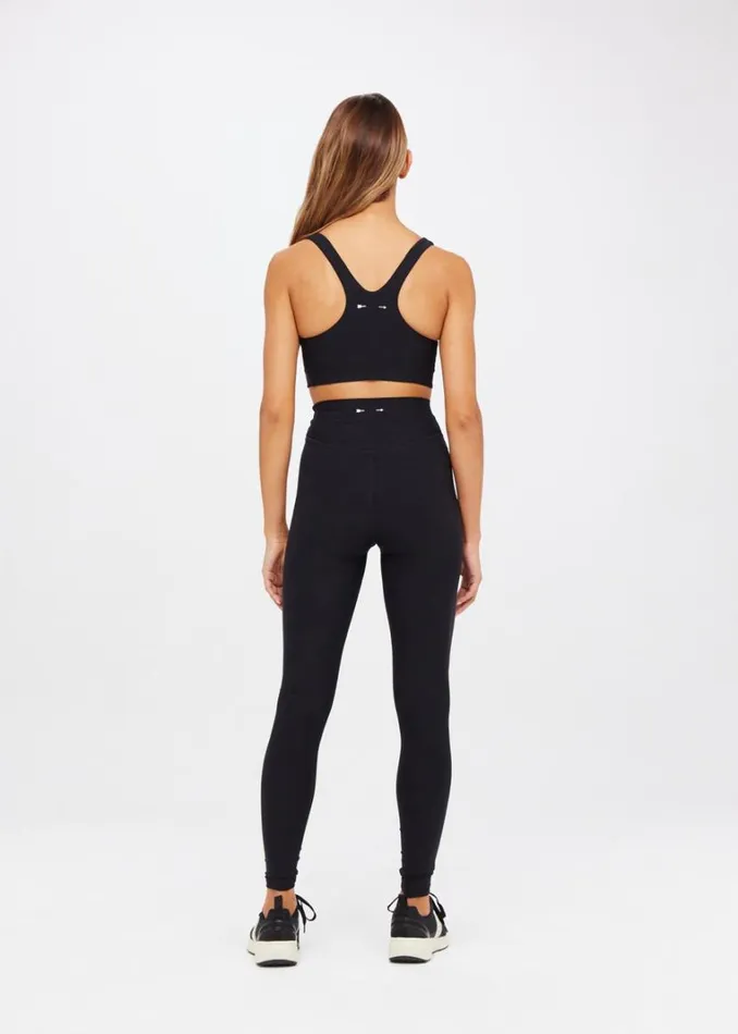 The Upside PEACHED 28IN HIGH RISE PANT Black Shop Leggings The Upside PEACHED 28IN HIGH RISE PANT Black Shop Leggings