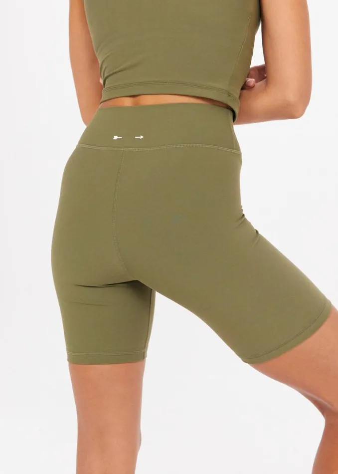 The Upside PEACHED 6IN SPIN SHORT Olive Shop Shorts The Upside PEACHED 6IN SPIN SHORT Olive Shop Shorts